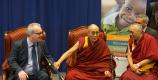 Далай-лама в школе Святого Иосифа фотография Джереми Рассела dalailama.ru